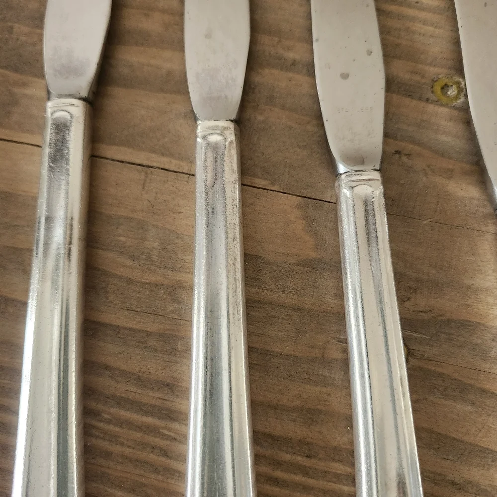 Vintage Rogers Elegant Silver Plated Stainless Butter Knives Set of 6
